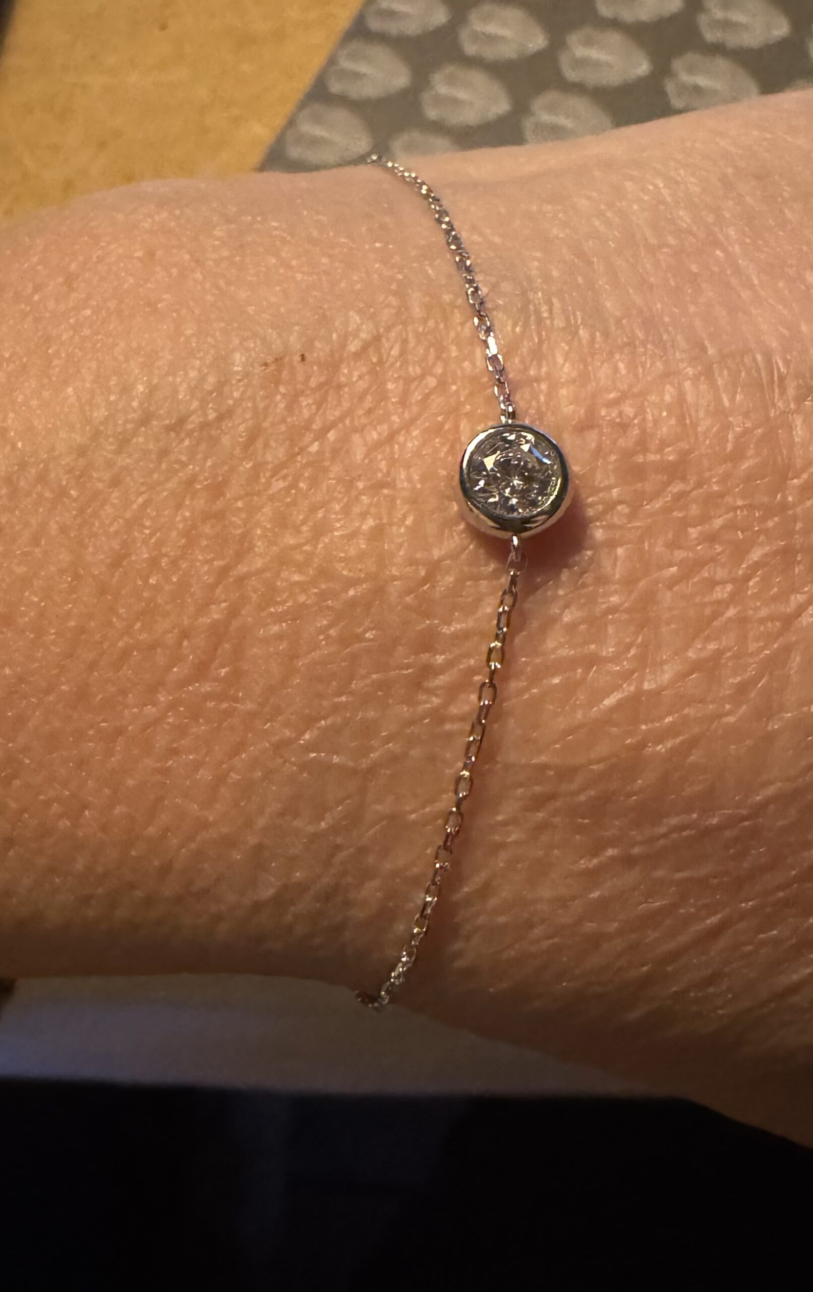 armkette aus silber 925 rhodiniert mit gefasstem bergkristall
