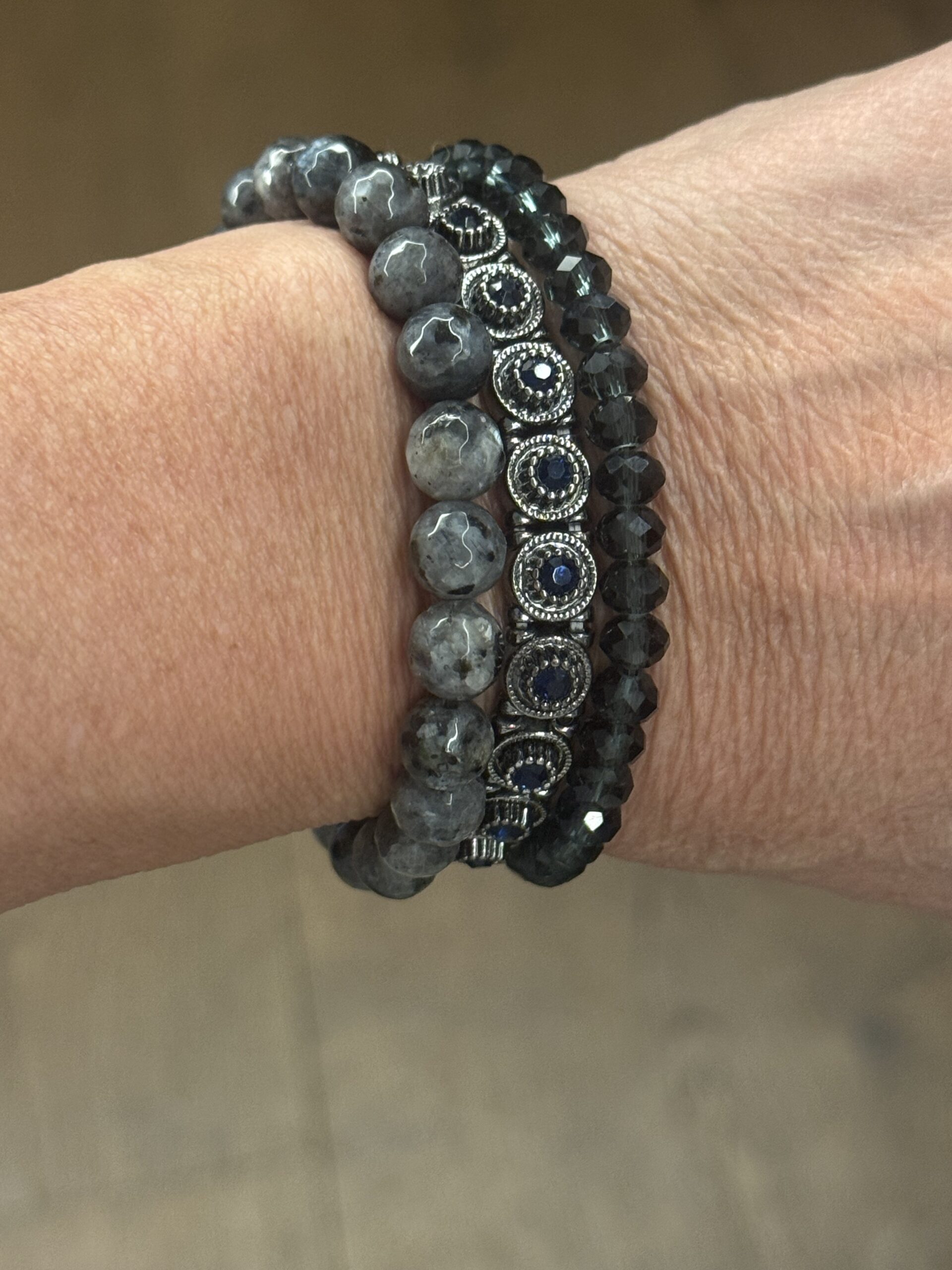 armband cristina nr.203 "drei nuancen. dunkel, edel, ausdrucksstark."