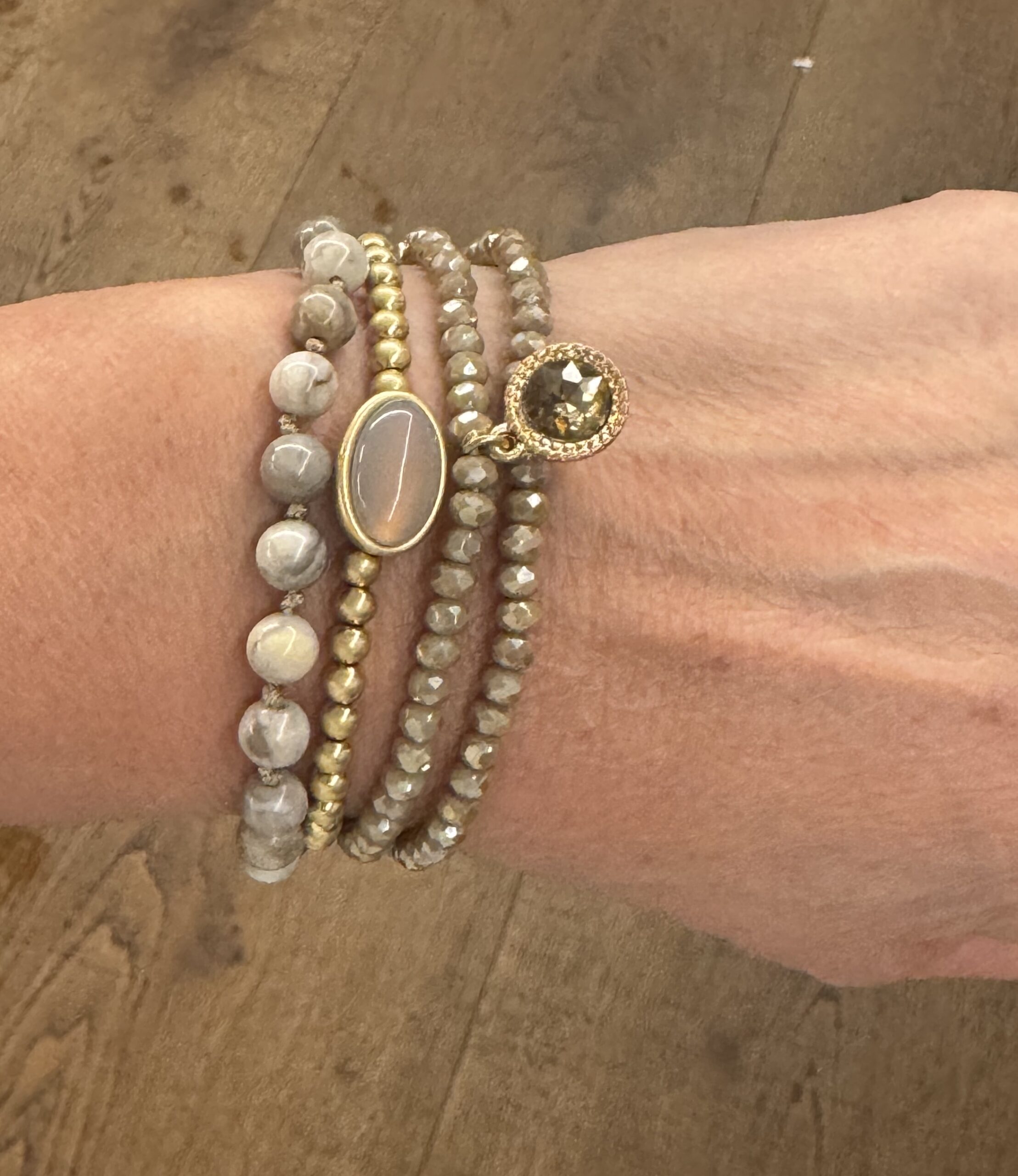 armband aurélia wie von licht und natur gezeichnet